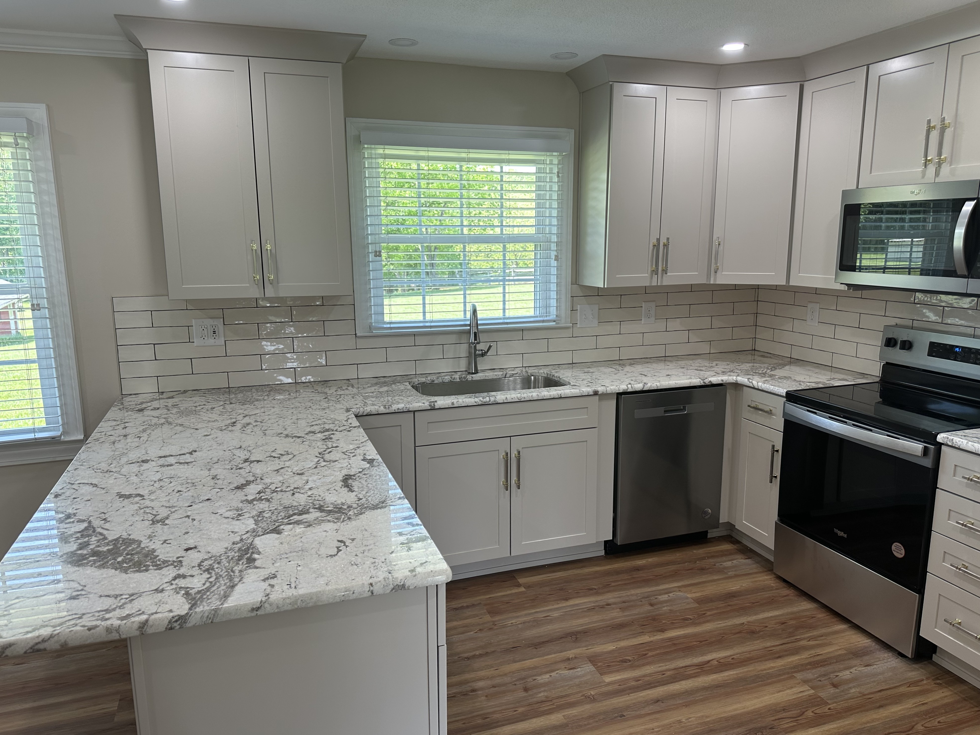 Kitchens Countertops in Alpinus Granite