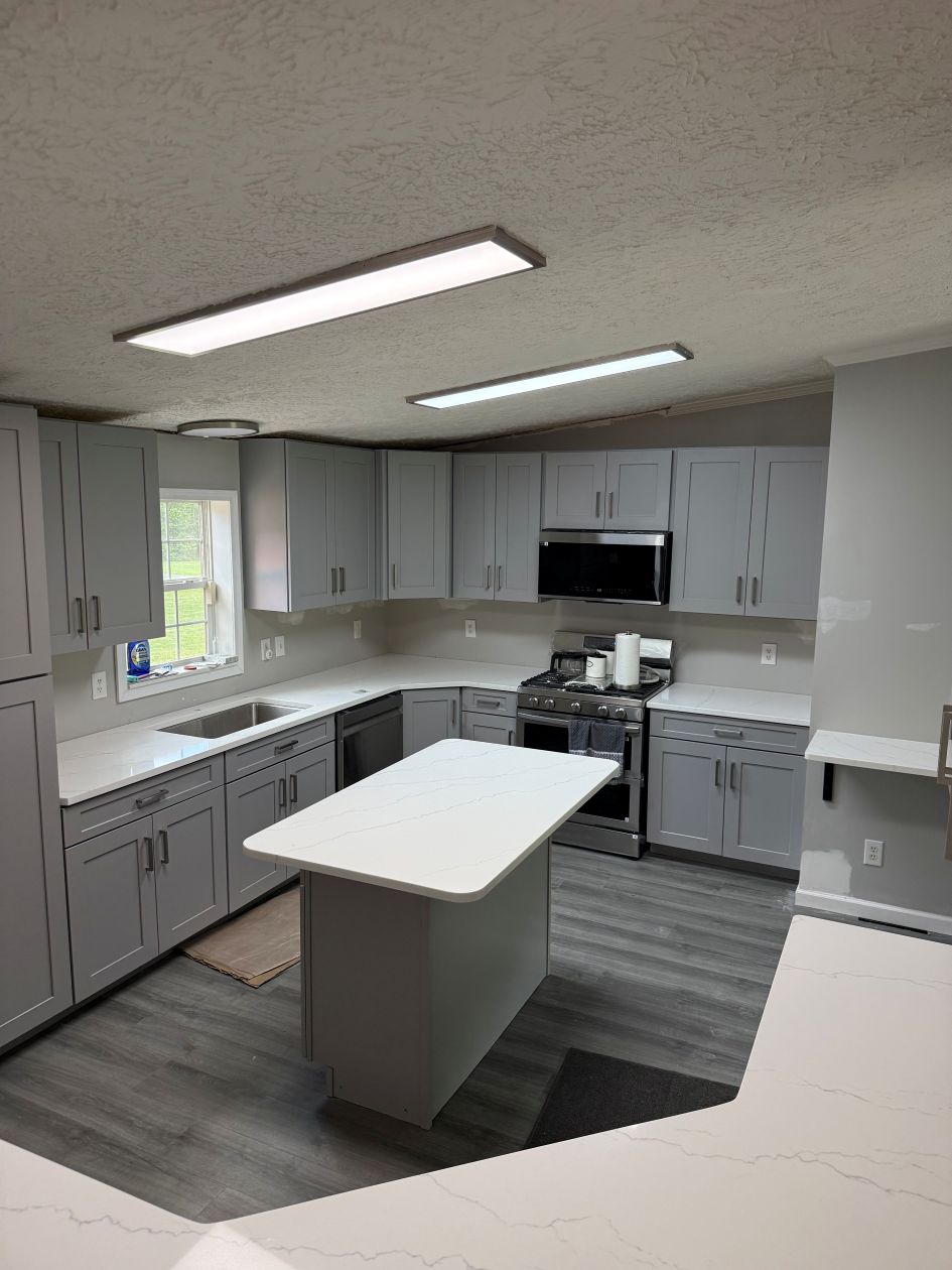 Kitchen design in Intrepid Quartz